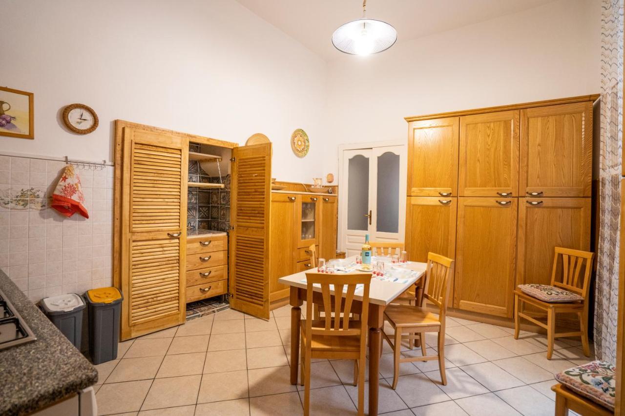 La Casina Nel Centro Apartman Tropea Kültér fotó