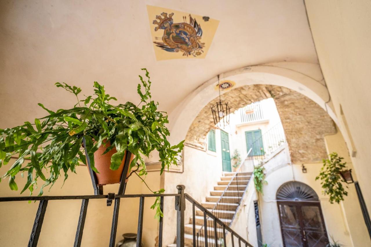 La Casina Nel Centro Apartman Tropea Kültér fotó